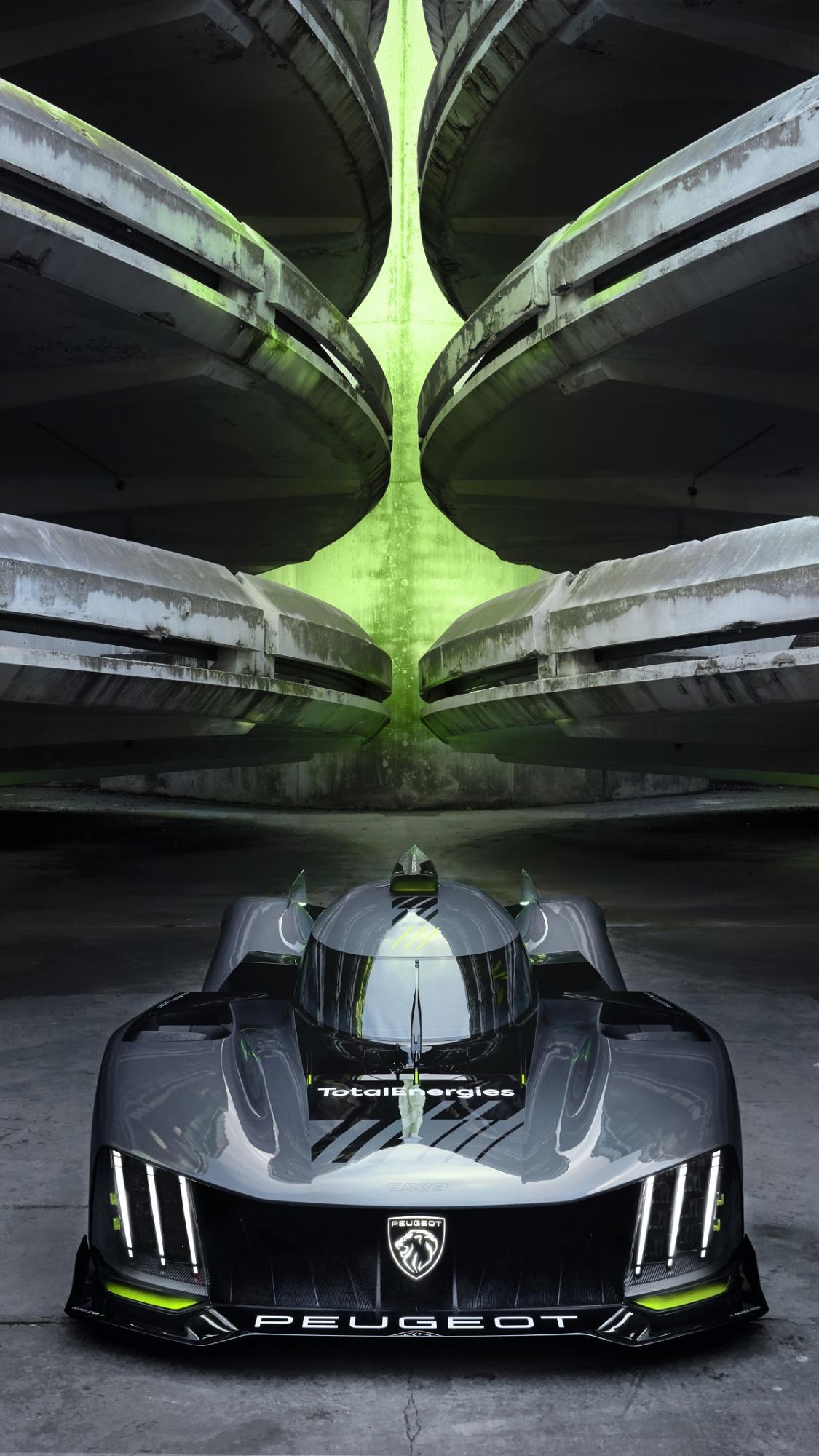 Гиперкар PEUGEOT 9X8 HYBRID получил совершенный дизайн